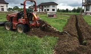 Копка траншей для водопровода в Печоре: цена за метр от 918 руб.